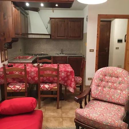 Lägenhet Chalet Montagna *